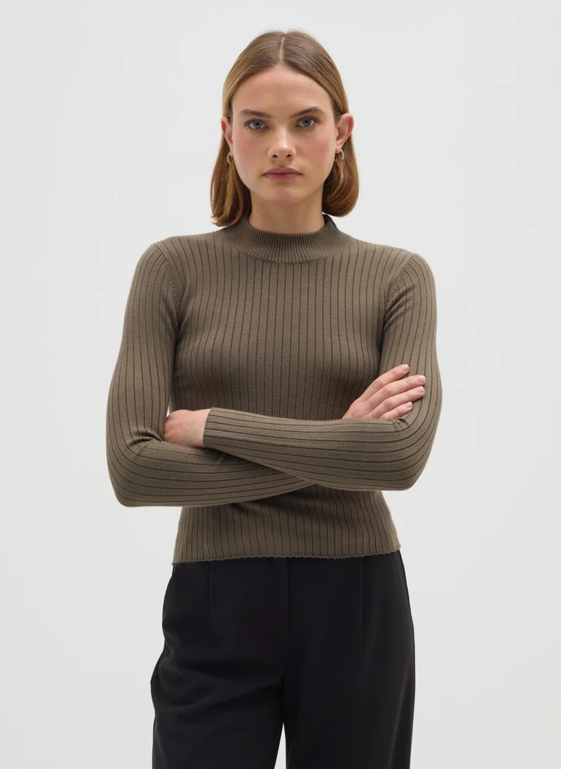 او في اس OVS Brown Turtleneck Jumper